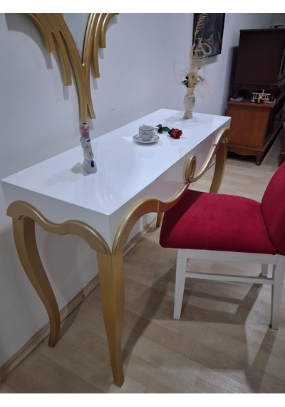 Dresuar Cnc Kabartma 90661 Model Aynalı Ahşap Sandalye Ayak Parlak Beyaz Gold Renk Beyaz - Gold Dresuar Cnc Kabartma 90661 Model Aynalı Ahşap Sandalye Ayak Parlak Beyaz Gold Renk Beyaz - Gold