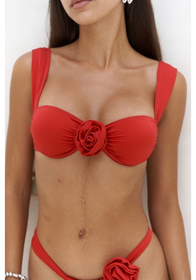 Mai Collection Mai Studios Co. Larasis Çiçek Detaylı Gloplu Kırmızı Bikini Üstü Kırmızı