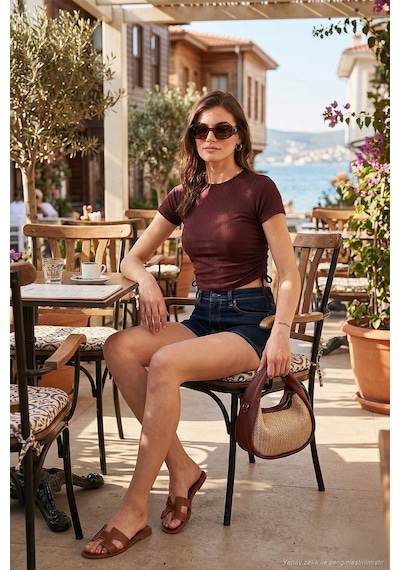 Lela Yanlardan Büzgülü Kısa Kollu Crop Bayan Bluz 5864010 Vişne