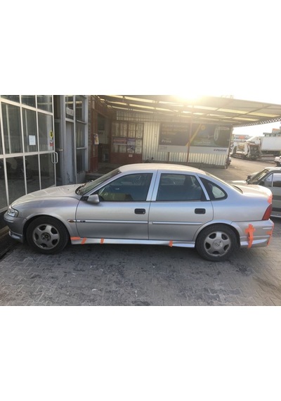 OPEL VECTRA  B BODYKİT TAKIMI FİBER BOYASIZ