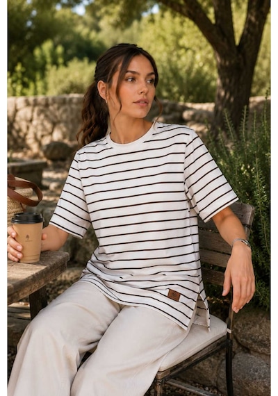 Tenra Kadın Beyaz Çizgili Oversize Kısa Kol Basic Tunik Tişört Kahverengi
