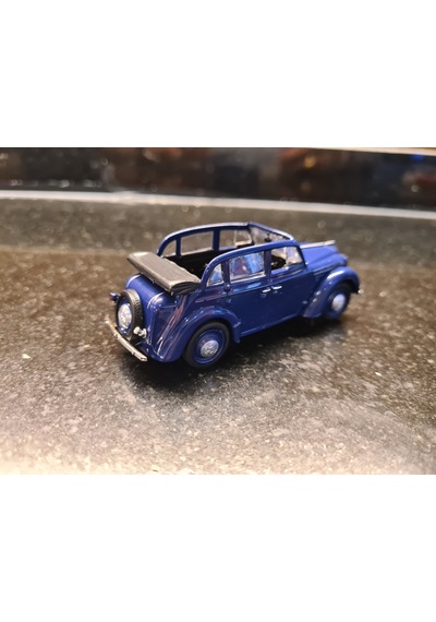 De Agostini 1/43 Moskvitch 400-420a Convertible 1950