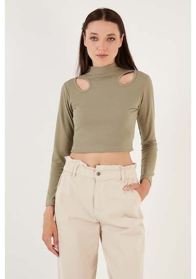 Lela Esnek Slim Fit Cut Out Pencereli Dik Yaka Crop Bayan Bluz 5865348 Olive Lela Esnek Slim Fit Cut Out Pencereli Dik Yaka Crop Bayan Bluz 5865348 Olive