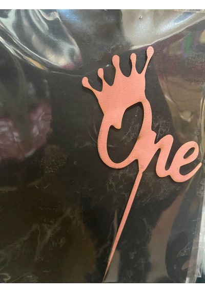 Premium Bebek Parti Sunum One Taçlı Pembe Ahşap Pasta Üzeri Süs