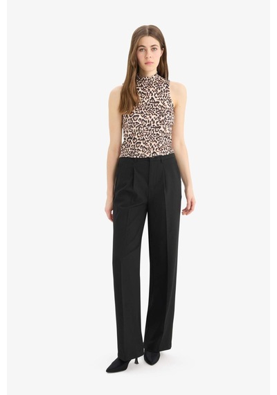 DeFacto Slim Fit Dar Kesim Leopar Desenli Yarım Balıkçı Yaka Atlet D5542AX25SPBN287