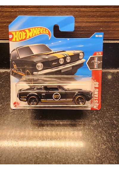 Hot Wheels 1/64 '67 Ford Mustang Shelby Gt500