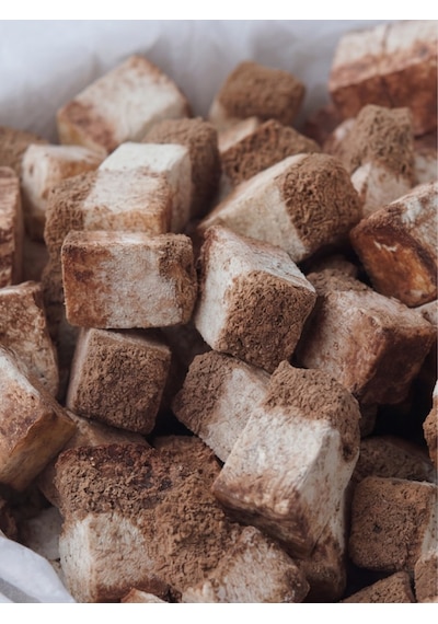 Freeze Dried Tiramisu Kurutulmuş Çıtır Tiramisu Küpleri, Kahveli Kakaolu Atıştırmalık - 85 Gr