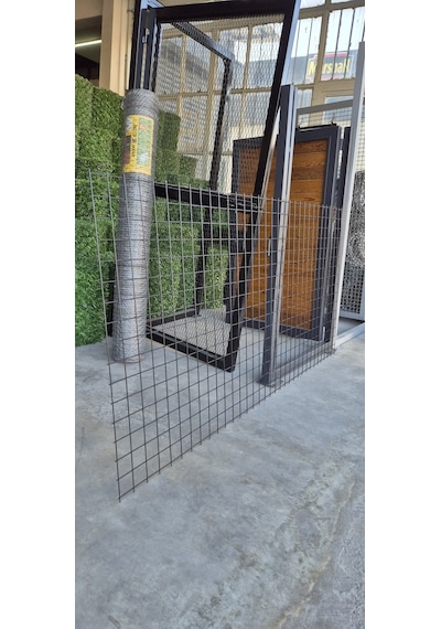 Hasır Tel- 5.5 X 5.5 Göz Aralıklı - 3.5'mm 100 X 200 Ebatında - 1 Adet Siyah
