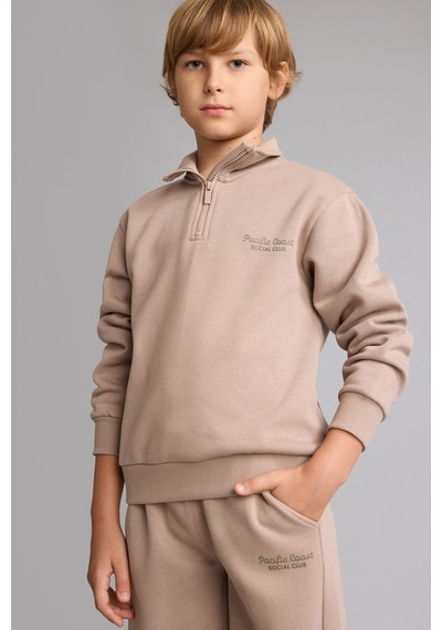Defacto Regular Fit Yarım Fermuarlı Dik Yaka İçi Yumuşak Tüylü Yazı İşlemeli Sweatshirt Erkek Çocuk H9689a826wnbn615 Kahve-bn615