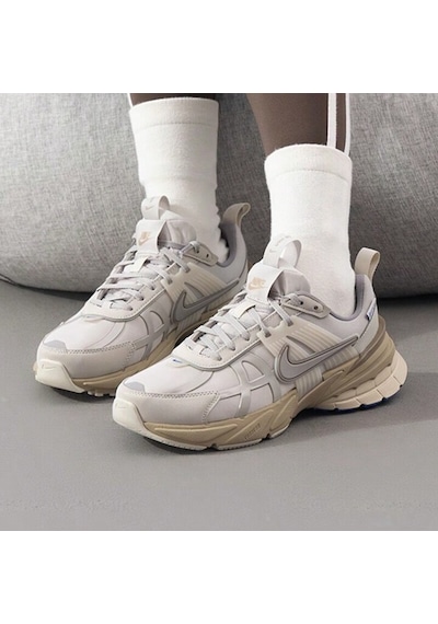 Nike V2k Run Gore-tex Su Geçirmez Kadın Sneaker Ayakkabı-fz2622-002-sportxoutlet Krem - Bej Nike V2k Run Gore-tex Su Geçirmez Kadın Sneaker Ayakkabı-fz2622-002-sportxoutlet Krem - Bej