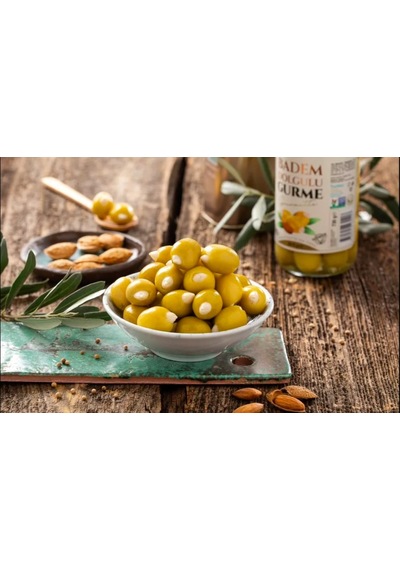 Alan Badem Dolgulu Yeşil Zeytin Gurme Cam 265 G