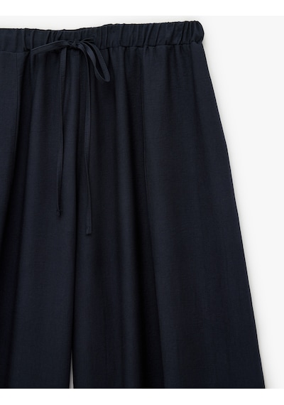 Koton Viskon Kumaş Beli Bağcıklı Loose Fit Cepli Balon Pantolon Lacivert 7wak40043pw