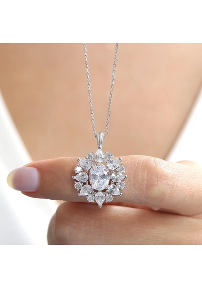 Effective Diamond Paris Işıltısı Işıltılı Gümüş Kolye Effective Diamond Paris Işıltısı Işıltılı Gümüş Kolye
