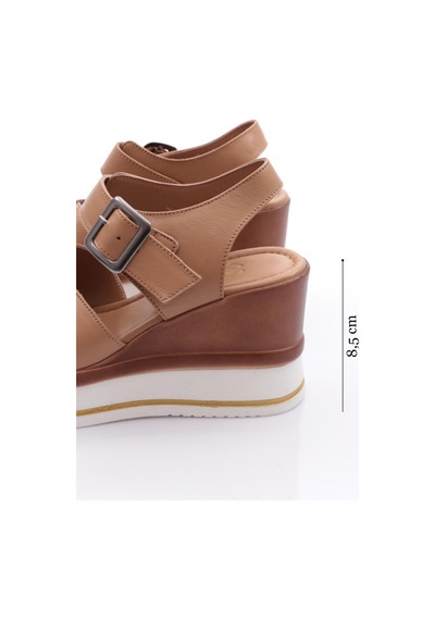 Dgn 1012-24170 Kadin Çapraz Bantli Mega Kalin Taban Sandalet Capıcıno