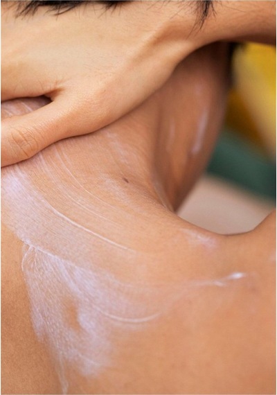 The Body Shop Almond Milk Body Butter Vücut Nemlendiricisi 200 Ml