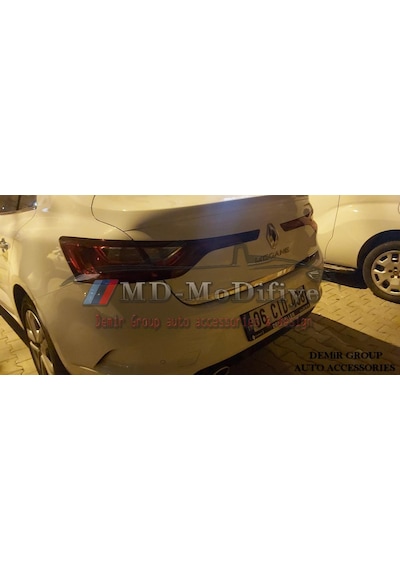 Renault Megane 4 Sd Krom Bagaj Alt Çıtası 2016   Üzeri