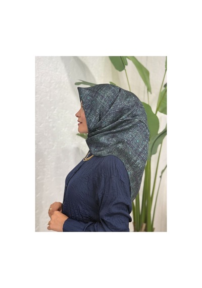 Aker Renkli İpek Krep Saten Eşarp 9074701 Koyu Yeşil/lacivert - 351 Koyu Yeşil/lacivert - 351