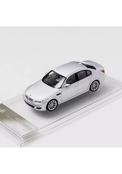 King Model Bmw M5 E60 Silver Gümüş 1/64 Pleksi