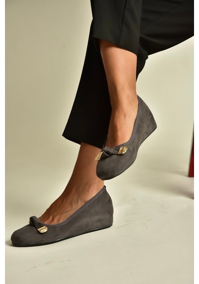 Fox Shoes Y250750702 Gri Süet Alçak Dolgu Tabanlı Kadın Ayakkabı