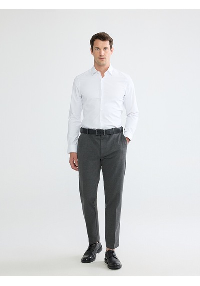 Lcw Busıness Beyaz Slim Fit Armürlü Erkek Basic Gömlek
