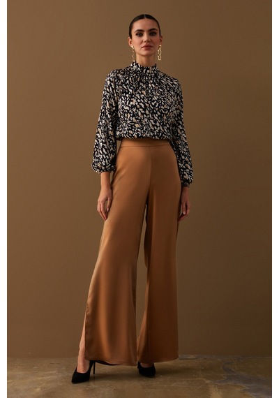 Sateen Yırtmaç Detaylı Saten Pantolon - Camel