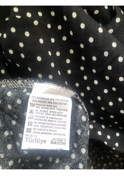 Ayşo Clothes Kadın Puantiyeli Siyah Renk Viskon Kumaş Ön Düğmeli Ayarlanabilir Kuşaklı Tesettür Elbise Siyah Ayşo Clothes Kadın Puantiyeli Siyah Renk Viskon Kumaş Ön Düğmeli Ayarlanabilir Kuşaklı Tesettür Elbise Siyah