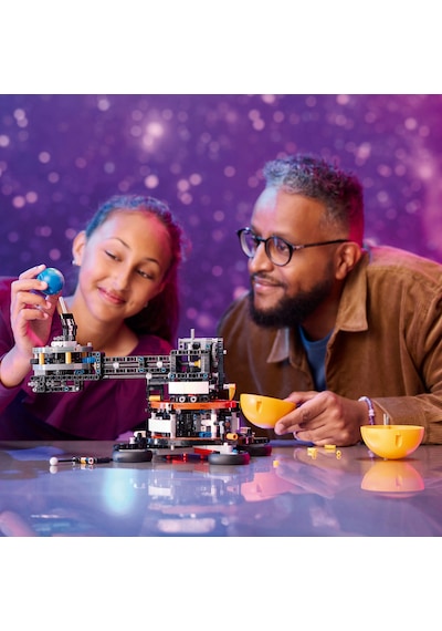 LEGO® Technic Dünya ve Ay Yörüngesi 42179 10+ Yaratıcı Oyuncak Yapım Seti - 526 Parça