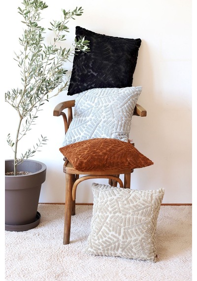 Bohem Özel Tasarım Punch Panç Desen Kare Dekoratif Kırlent Kılıfı 43x43 cm Forest Siyah