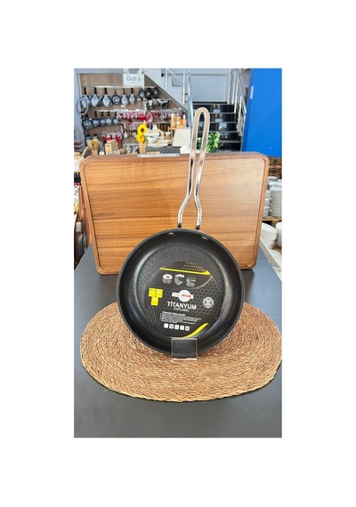 Safinox 22cm Titanyum Metal Kulplu Indiksyon Tab. Tava Siyah - 673284509 Siyah