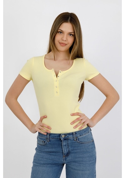 Hdm Kadın Esnek Fitilli Yakası Çıtçıtlı Sarı Kısa Kol Basic Örme Bluz - H5993 Hdm Kadın Esnek Fitilli Yakası Çıtçıtlı Sarı Kısa Kol Basic Örme Bluz - H5993