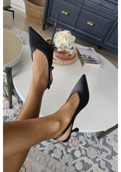 10 44 Topukla Kadın Arkası Açık Kadeh Topuklu Stiletto Abiye Ayakkabı Siyah Saten