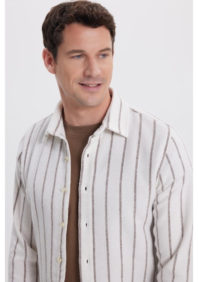 Tudors Erkek Slim Fit Dar Kesim Yaka Düğmeli Çizgili Oduncu Gömlek-41899 Çok Renkli Tudors Erkek Slim Fit Dar Kesim Yaka Düğmeli Çizgili Oduncu Gömlek-41899 Çok Renkli
