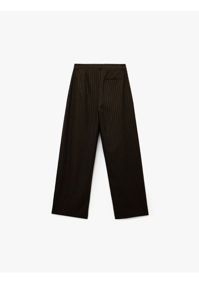 Koton Koton X Sibil Çetinkaya - Pile Detaylı Cepli Çizgili Düz Geniş Paça Kumaş Pantolon Kahverengi Çizgili 6wak40171pw Koton Koton X Sibil Çetinkaya - Pile Detaylı Cepli Çizgili Düz Geniş Paça Kumaş Pantolon Kahverengi Çizgili 6wak40171pw