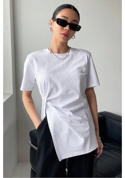 Kadın Asimetrik Tişört Yırtmaçlı Basic Oversize Kısa Kollu Modern Şık T-shirt Beyaz