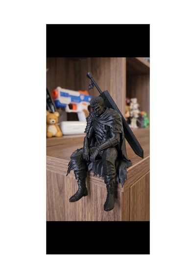 Gust Berserk Oturan Figür 10 Cm