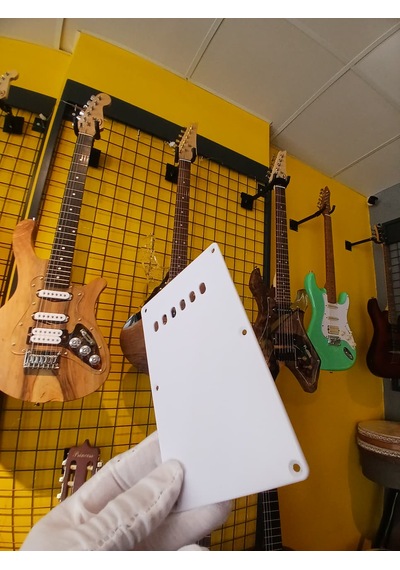 Elektro Gitar Stratocaster Tremolo Arka Yay Kapağı Beyaz