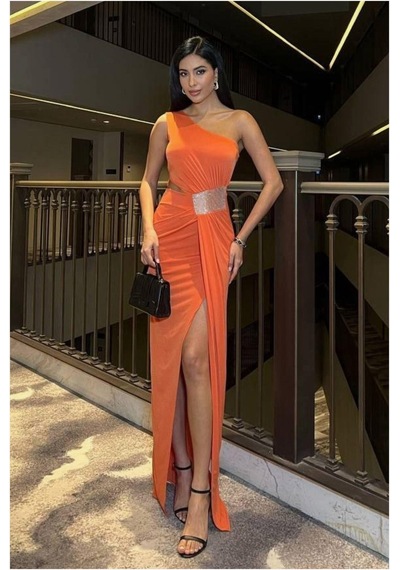 DefyModa Kadın Sandy Kumaş Tek Omuz Balık Kesim Abiye Elbise Turuncu