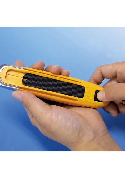 Olfa Sk-8 Otomatik Geri Kapanan Bıçaklı Profesyonel Maket Bıçağı