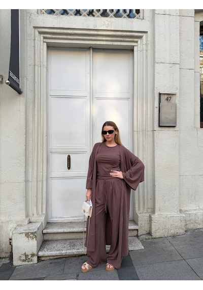 Bonacosa Kadın Viskon 3 Lü Takım Kimono + Beli Lastikli Salaş Pantolon + Kısa Kol Tshirt 8 Renk Kahverengi Bonacosa Kadın Viskon 3 Lü Takım Kimono + Beli Lastikli Salaş Pantolon + Kısa Kol Tshirt 8 Renk Kahverengi
