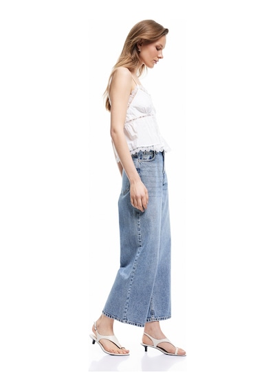 Koton Pamuklu Düğmeli Cepli Normal Bel Crop Geniş Paça Jean Pantolon - Wide Leg Jean Açık İndigo 5sal40020md Açık İndigo
