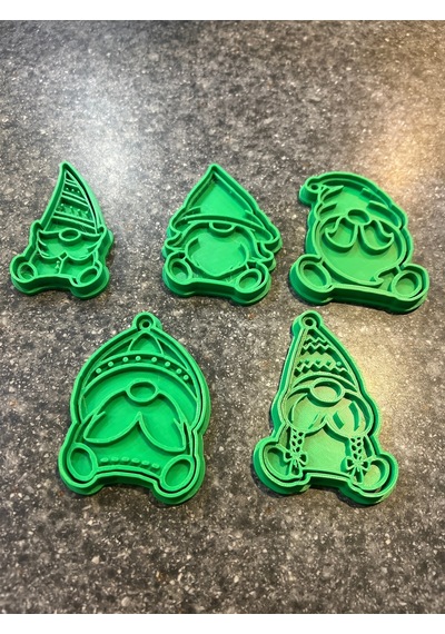 Yılbaşı Temalı Sakallı Cüce Gnome Figürlü 5'li Kurabiye Kalıbı Seti Çok Renkli