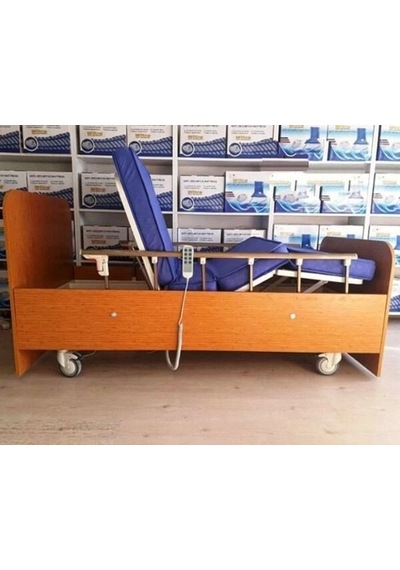 3 Motorlu Ahşap Ev Tipi Hasta Karyolası 220 Kg Taşıma Kapasiteli, Ayarlanabilir Ve Konforlu