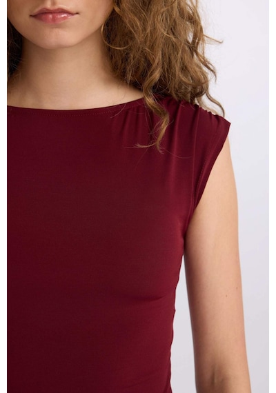 DeFacto Fitted Bisiklet Yaka Kısa Kollu Bordo Tişört E3150AX24WNBR248 Bordo