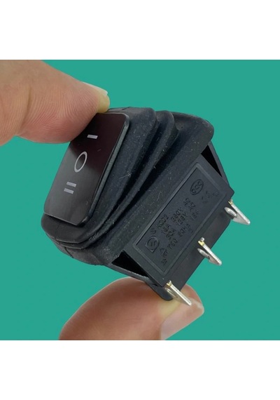 Ic-108w Geniş Işıksız Körüklü Anahtar On-off-on 6p