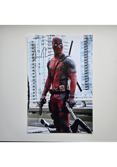 Ryan Reynolds Deadpool 20x30 Cm Boyutunda El İmzalı Fotoğraf Ömü