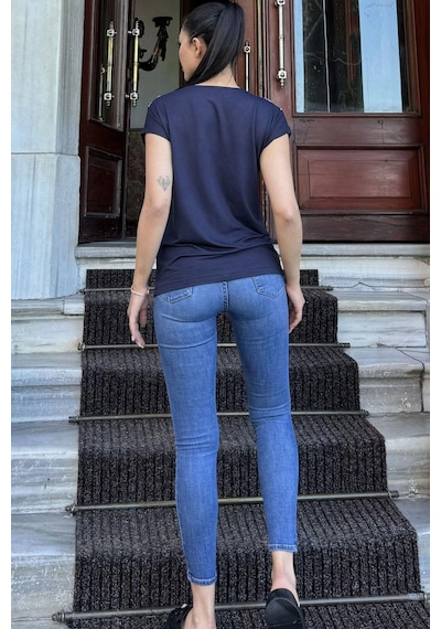 Kadın Laci V Yaka, Kısa Kol, Color Block Detaylı, Terletmez Dokulu Kumaş, Salaş Bluz, Tshirt Lacivert