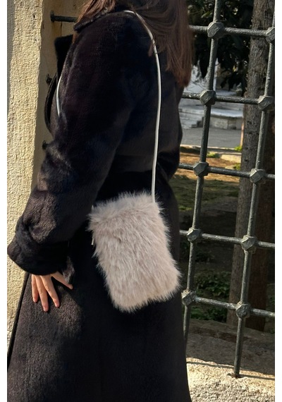 Mollycrush Kadın Askılı Peluş Krem Çanta Kürk Postacı Model Krem