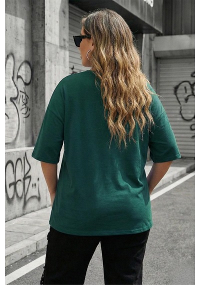 Mily Kadın Büyük Beden Battal Basic Bisiklet Yaka Pamuklu T-shirt Rahat Kesim Unisex Sevgili Kombini Yesıl Mily Kadın Büyük Beden Battal Basic Bisiklet Yaka Pamuklu T-shirt Rahat Kesim Unisex Sevgili Kombini Yesıl