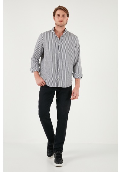 Buratti Pamuklu Çizgili Düğmeli Yaka Uzun Kollu Regular Fit Erkek Gömlek Cf23S112237 Lacivert-Beyaz Buratti Pamuklu Çizgili Düğmeli Yaka Uzun Kollu Regular Fit Erkek Gömlek Cf23S112237 Lacivert-Beyaz