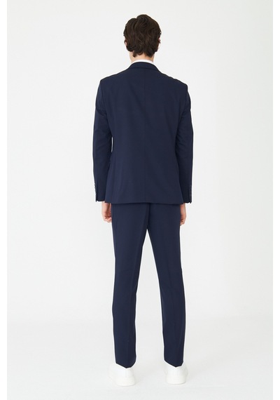 Lacivert Klasik Yaka Modern Slim Fit Yelekli Takım Elbise Laci Lacivert Klasik Yaka Modern Slim Fit Yelekli Takım Elbise Laci